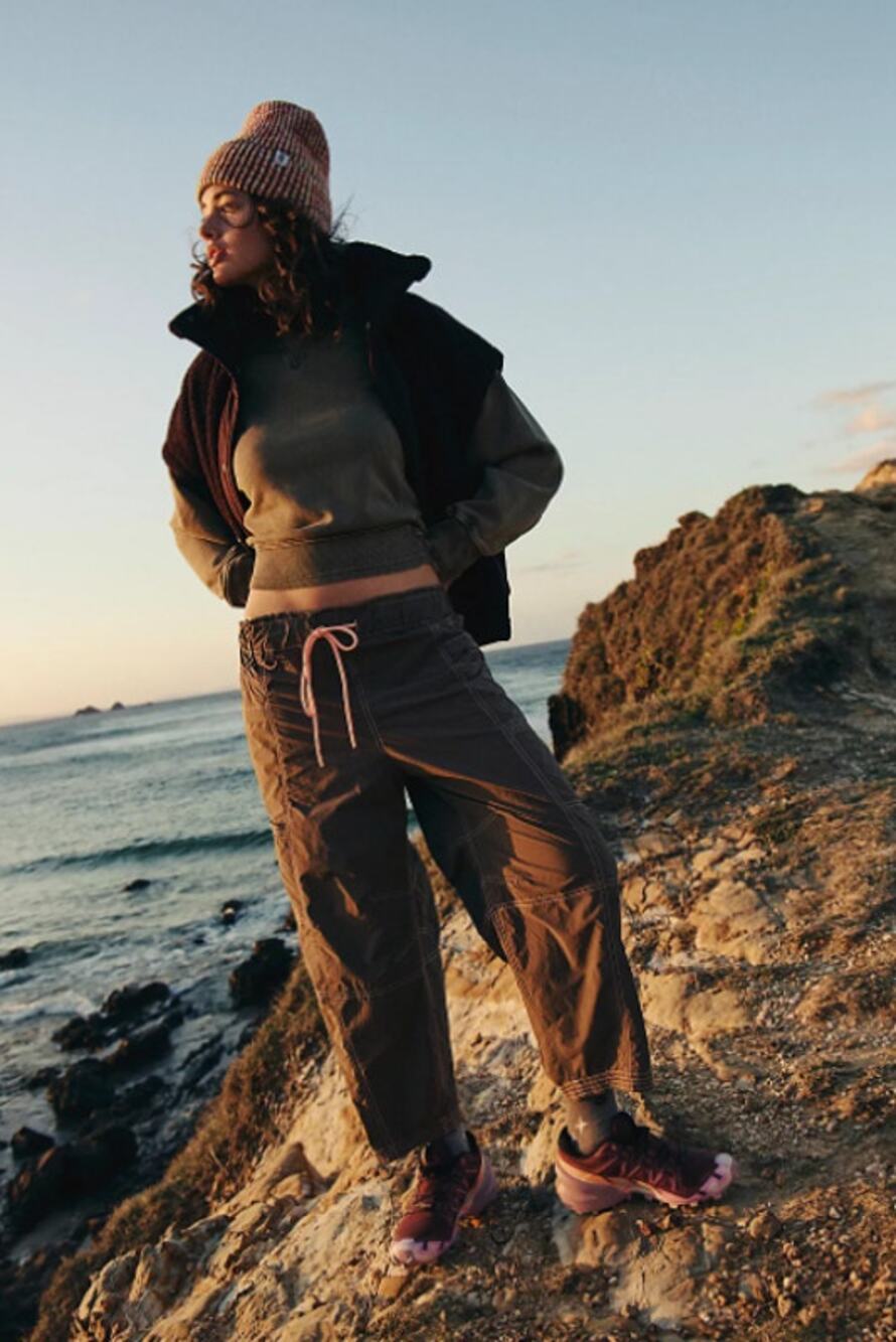 Free People Movement Pants Medium In The Wild Hike Barrel Brown Crop Utility Chi